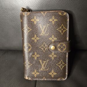 Louis Vuitton Organizer wallet